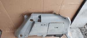 Boczek tapicerka bagażnika prawy tył VW Touareg 7L6867038 5