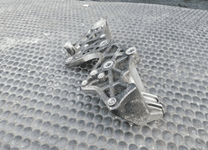 Lapa Wspornik Podpora Pompy Wspomagania Paliwa Alternator Mocowanie Rolka 2.7 3.0 TDI V6 Audi A4 B8 A5 A6 C7 A7 A8 Q5 30
