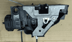 Mercedes W168 A zamek drzwi przód przednich prawych 1