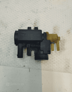 Bmw G20 G30 G11 przetwornik ciśnienia 8589117 2