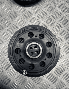 Bmw F07 F10 F20 F30 koło pasowe 2.0D 8512072 4