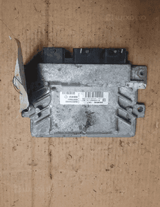 } Sterownik silnika renault Siemens s120202114 a 4
