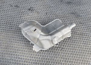 Zbiorniczek 8E0121403 8E0121321 Zbiornik Wyrównawczy Płynu Chłodzacego Korek Czujnik AUDI A4 B6 B7 A6 30