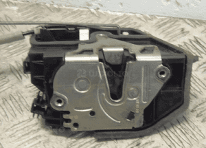 ZAMEK DRZWI PRAWY PRZÓD BMW E60/61 EUROPA 5 PIN 3