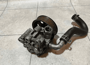 JEEP GRAND CHEROKEE WK 3.0CRD POMPA ORYGINAŁ BDB 8