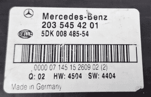 Mercedes-Benz W203 Skrzynka / Moduł BEZPIECZNIKÓW SAM 2035454201 1