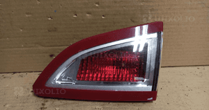 # LAMPA PRAWY TYŁ W KLAPĘ RENAULT SCENIC III nr 265550018R 1