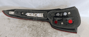 . TYL TYLNA LAMPA PRAWA VOLVO V50 3