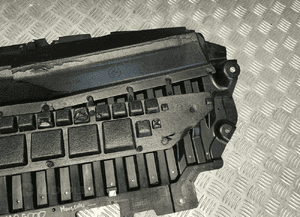 Mercedes W206 osłona płyta pod zderzak przód A2065205000 9