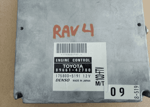 Toyota RAV4 II 2.0 D4D komputer sterownik silnika 89661-42780 2