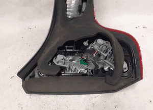 . TYL TYLNA LAMPA LEWA VOLVO C30 4