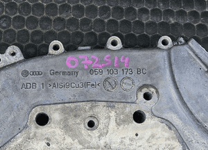Obudowa Osłona Pokrywa Rozrzadu Silnika Dekiel Walu Kołnierz 2.7 3.0 V6 TDI Audi A4 B8 A5 Q5 3