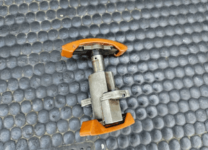 Napinacz 06B109217B Hydrauliczny Łańcucha Łańcuszka Wałka Rozrzadu 2.0 ALT 20V 130KM Audi A4 B6 VW 2