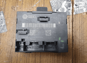 Komputer 8K0959793 C A H D 8K0959792 C A H D 8K0959795 A C 8K0959794 A Sterownik Modul Szyb Szyby Drzwi Audi A4 B8 A5 8T 21