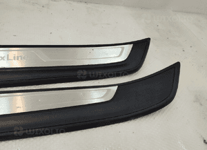 Bmw E84 8 listwy progowe wewnętrzne 4