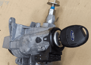 Ford Fiesta MK6 stacyjka kluczyk 1