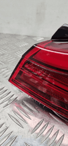 Bmw F44 lampa prawa tylna 7465466 8