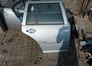 drzwi prawe tył golf 4 kombi