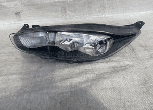 Ford fiesta MK7 lift lampa lewa 12- 1
