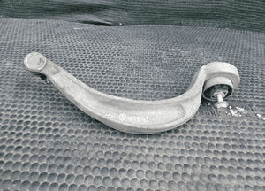 Wahacz 8K0407696 E Przod Przedni Prawy Banan Duzy Zawieszenie Sworzen Audi A4 B8 A5 8T Q5 A6 8