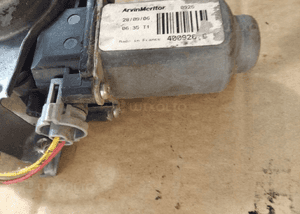 Nissan Note E11 I mechanizm podnosnik szyby przod prawy 5