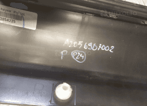 Mercedes W205 listwa progowa prawa A2056907002 12