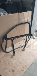 Mechanizm podnośnik szyby ramka lewy przód Audi A4 B6 8E0837629 5