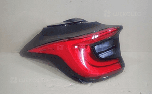 LAMPA LEWA TYLNA TYŁ TOYOTA YARIS 4 IV LED 20- 1