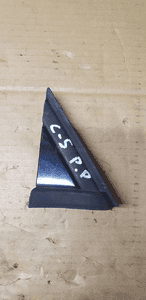 Osłona zaślepka trójkąt błotnika prawa Citroen C5 III 9682543280 1