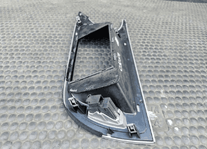 Listwa 8K1857186H 8K1941509 6595-000 Ozdobna Dekor Kratki Nawiew Obudowa Konsoli Deski Licznik Awaryjne EU Audi A4 B8 A5 25