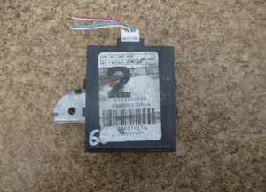 MODUŁ ELEKTRONICZYNY TOYOTA YARIS II 897410D040 1