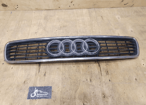 Atrapa Atrapka Gril 8D0853651E 8D0853651J Maski Ramka Chrom Znaczek AUDI A4 B5 16