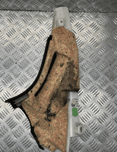 Mercedes W221 poszycie osłona słupka lewy tył alcantara A2216903725 3