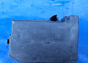 Toyota PRIUS III 09-11 skrzynka obudowa bezpieczników 2