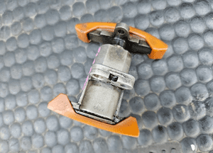 Napinacz 06B109217B Hydrauliczny Łańcucha Łańcuszka Wałka Rozrzadu 2.0 ALT 20V 130KM Audi A4 B6 VW 4