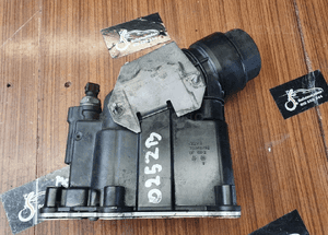 Obudowa Podstawa Filtra Oleju BMW 1 2 5 E87 E90 E81 E91 E60 2.0 D N 47 70346292 3