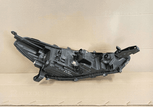 LAMPA LEWA REFLEKTOR LEWY TOYOTA COROLLA CROSS 2022- 2