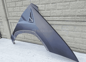 Lamborghini urus 4ML błotnik prawy przedni 2