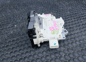 Zamek Drzwi 8J1837016A Przod Przedni Prawy EU Audi A4 B8 A5 Q3 VW Porsche 4