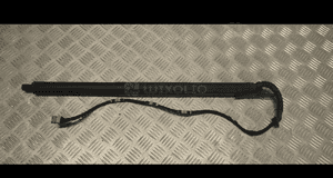 Bmw F25 siłownik klapy prawy 7432742 1