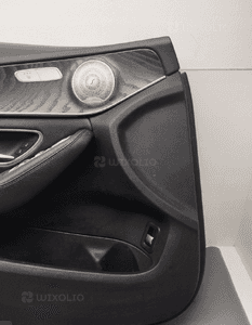 Mercedes W205 boczek lewy przód 6