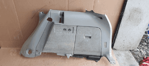 Boczek tapicerka bagażnika prawy tył VW Touareg 7L6867038 1