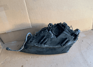 Lampa prawy przód przednia prawa Audi Q5 8R0941004AM 4
