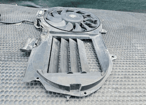 Obudowa Wentylator Wiatrak Chlodnicy Modul Sterownik Wentylatora 2.0 ALT FSI AUDI A4 B6 24