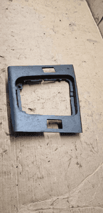 Ramka dekor tunelu zmiany biegów BMW 3 E46 8211465 3