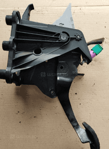 Renault Laguna III 3 pedał hamulca 2