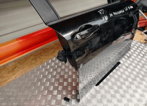 Bmw F20 drzwi przednie prawe 668 7