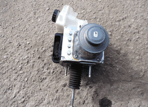 BMW X1 U11 POMPA ABS 5A75D99 2