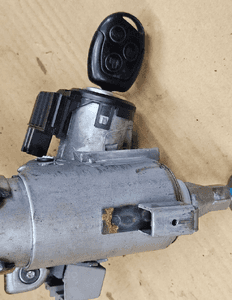 Ford Fiesta MK6 stacyjka kluczyk 2