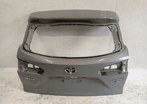 KLAPA TYŁ POKRYWA BAGAŻNIKA TOYOTA COROLLA CROSS 22- 1